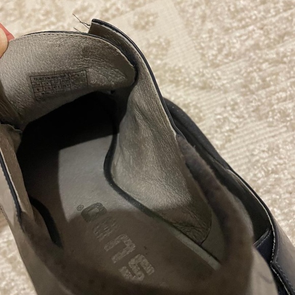 Tsubo Blue Patent Leather flats Women's size 9, very comfortable - Picture 4 of 6